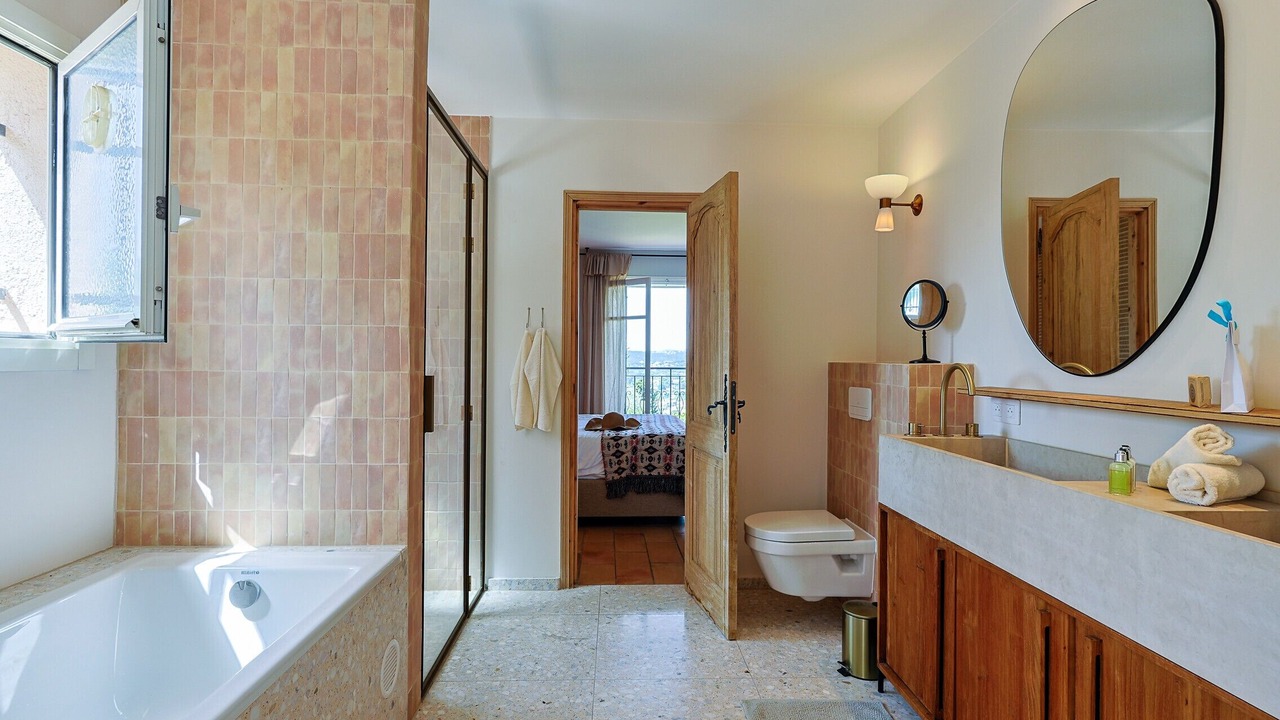 Photo of Others in Mouans-Sartoux