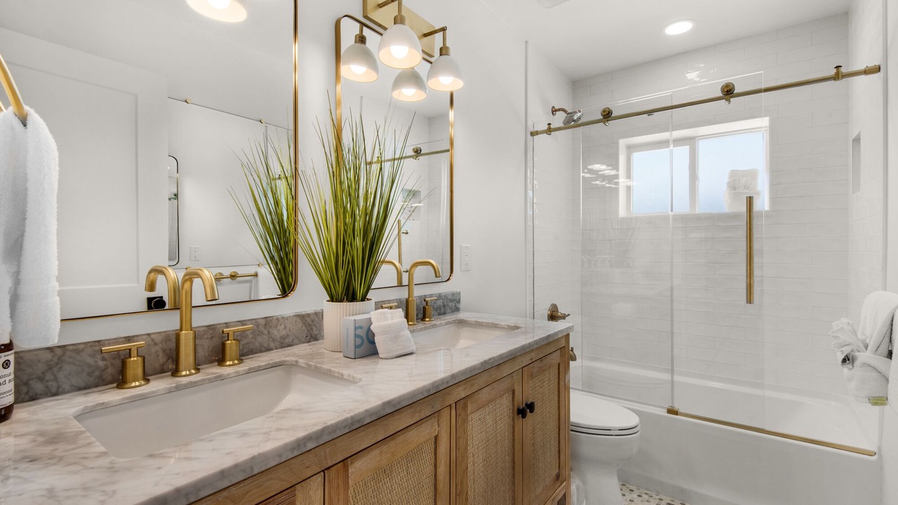Photo of Bathroom in Kiska Beach