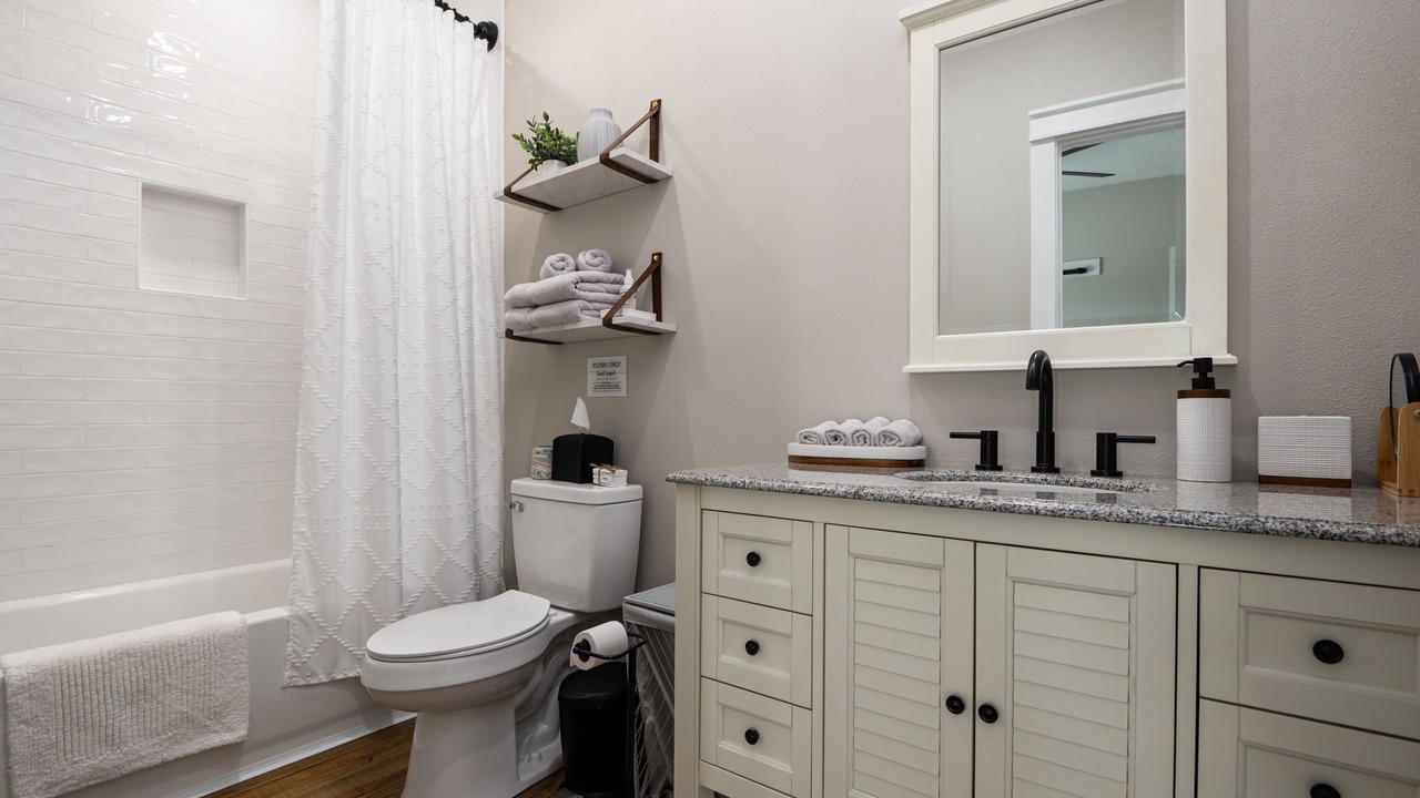 Photo of Bathroom in Port Bolivar