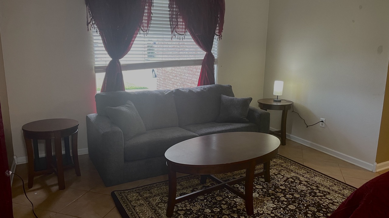 Photo of Livingroom in Lawton