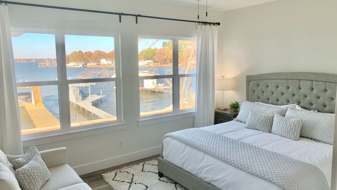 Photo of Bedroom in Carolyn Estates