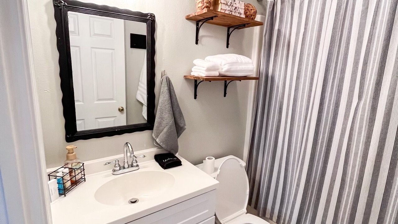 Photo of Bathroom in Marshall