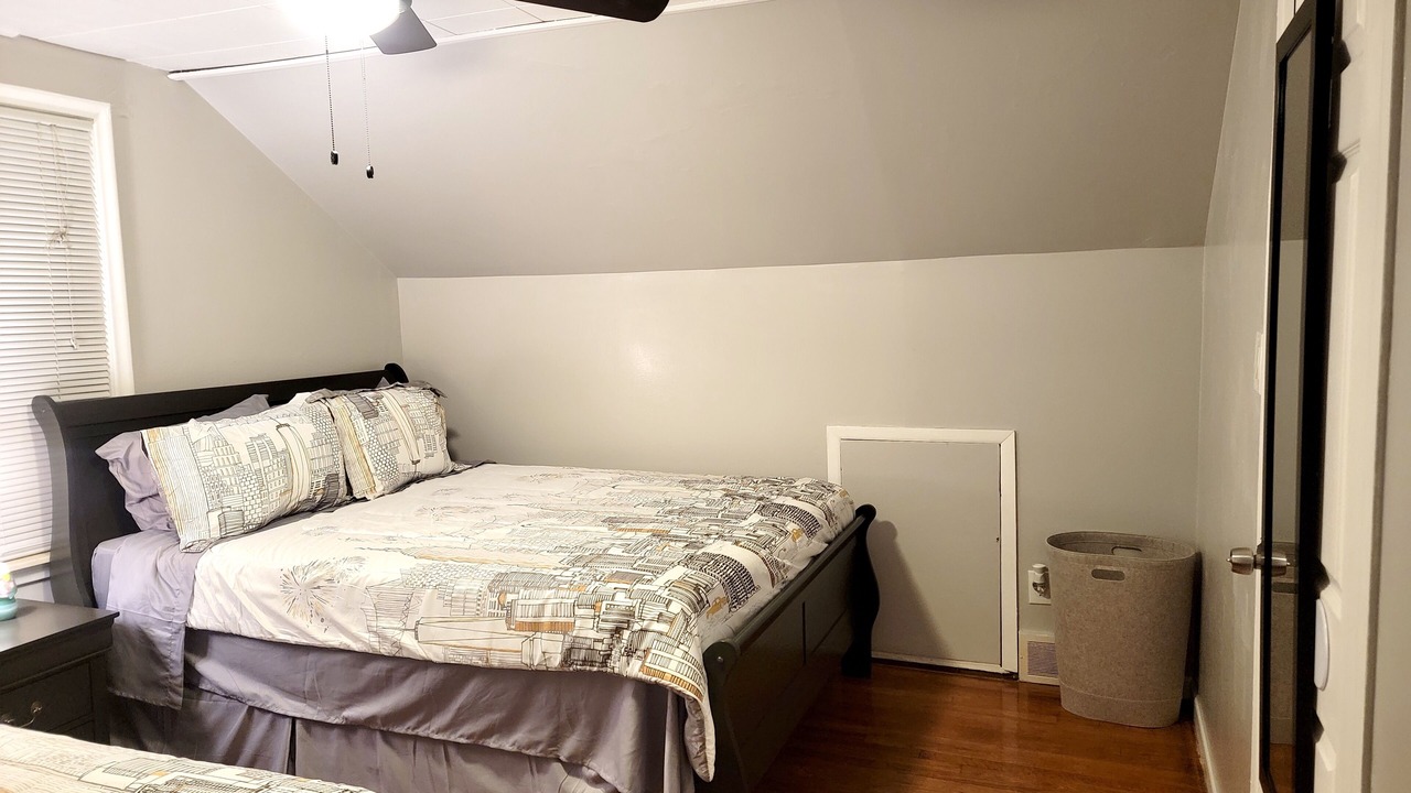 Photo of Bedroom in Redford