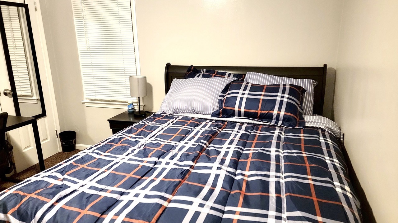 Photo of Bedroom in Redford