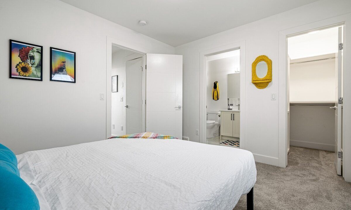 Photo of Bathroom in Crescent Heights