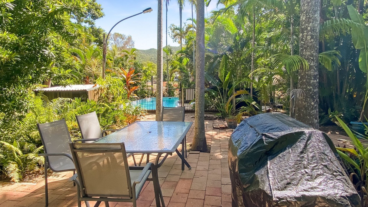 Photo of Outdoor in Nelly Bay