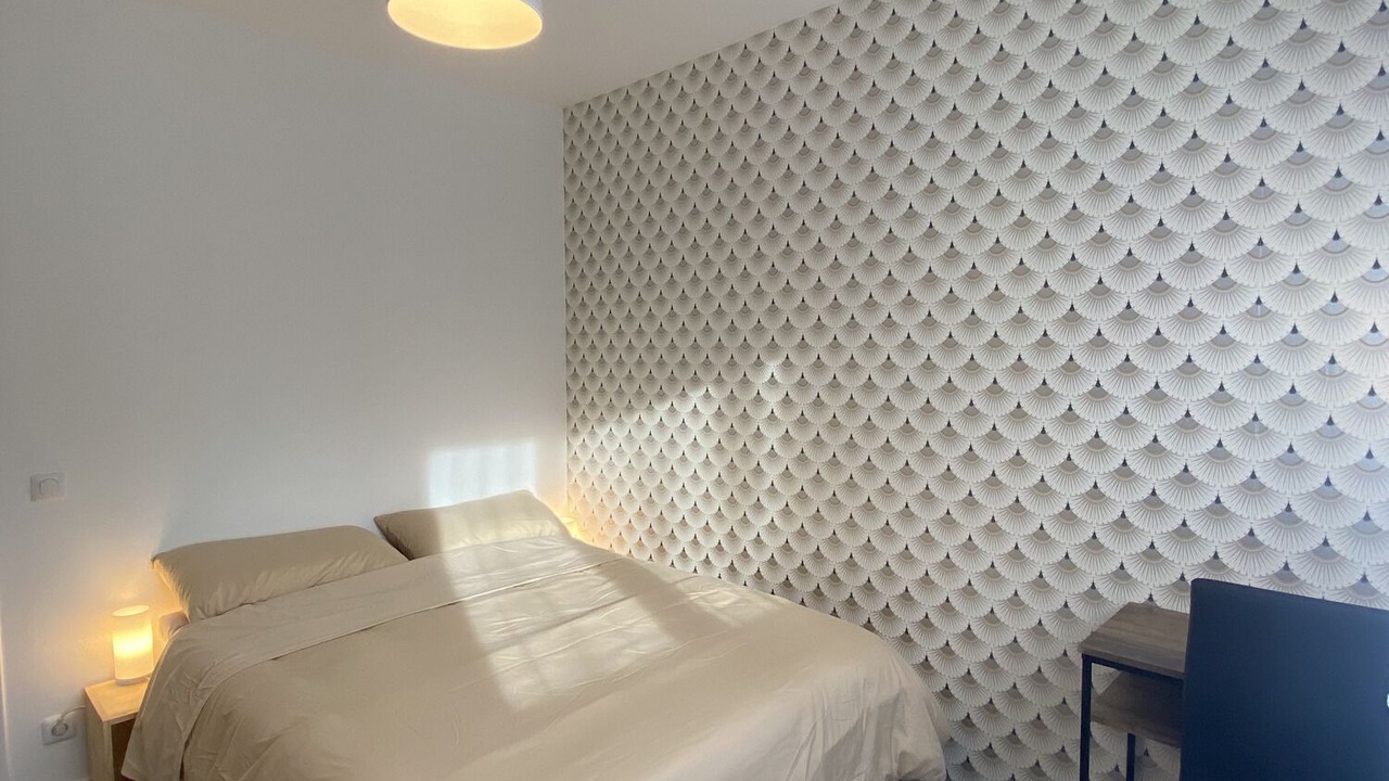 Photo of Bedroom in La Mulatiere