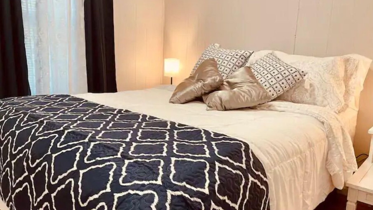 Photo of Bedroom in Pointe-du-Chene