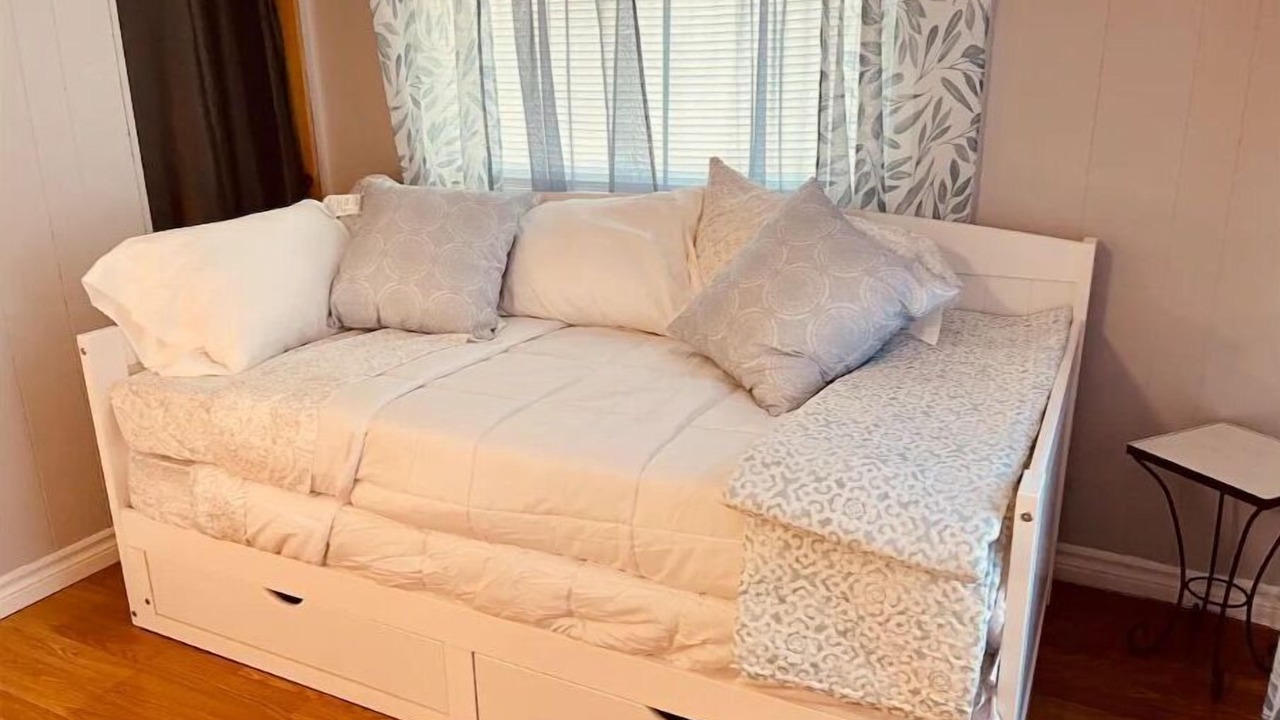 Photo of Bedroom in Pointe-du-Chene
