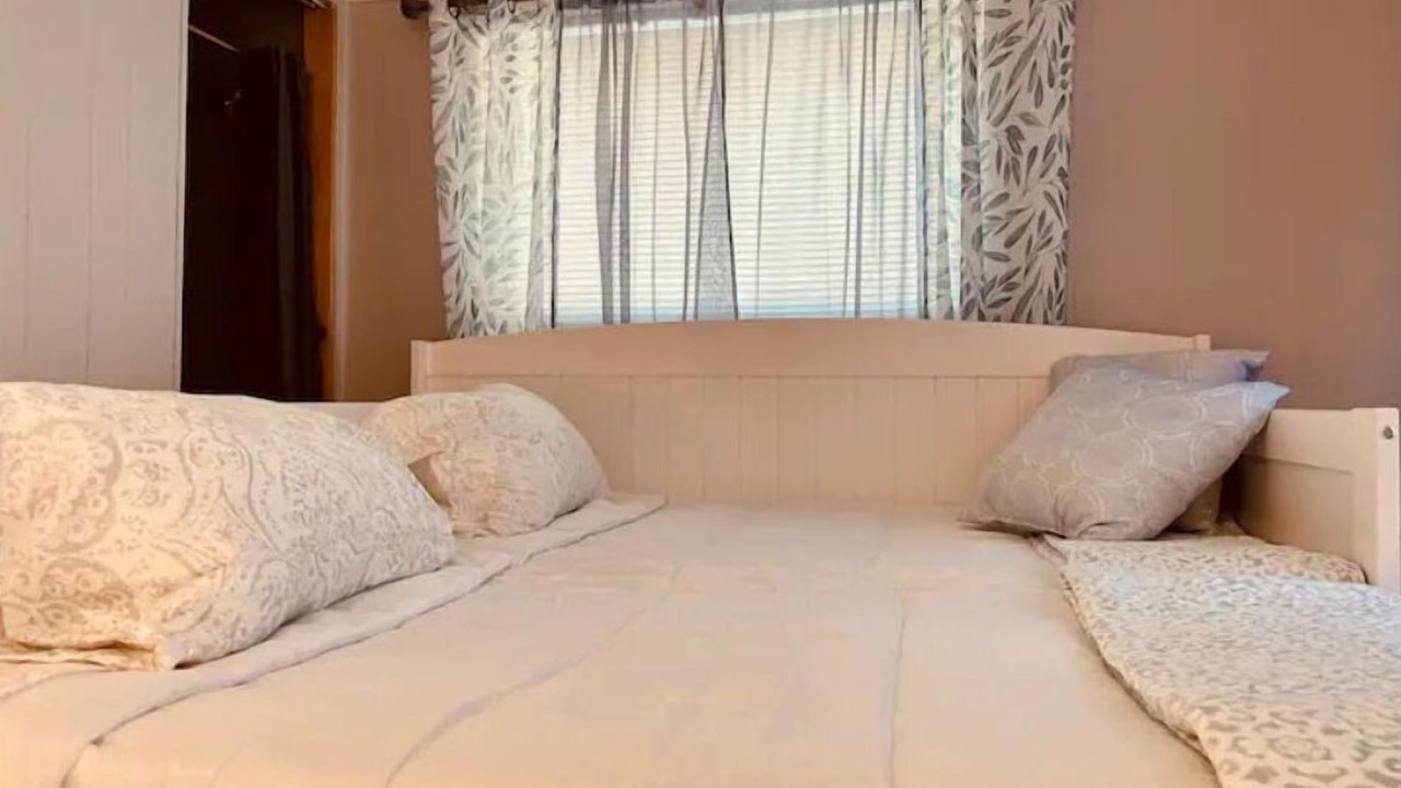 Photo of Bedroom in Pointe-du-Chene