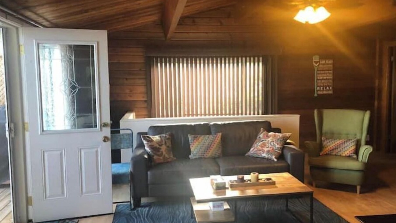 Photo of Livingroom in Washago