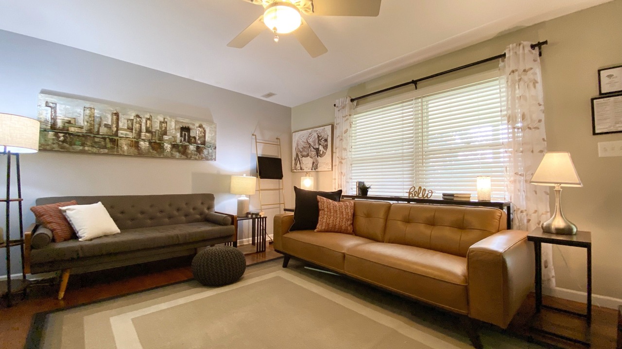 Photo of Livingroom in St. Charles