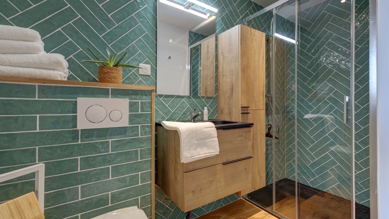 Photo of Bathroom in Boue