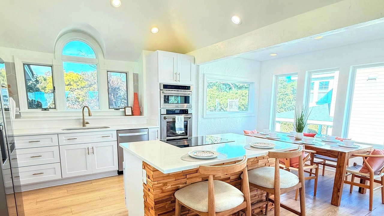 Photo of Kitchen in Monteray Shores