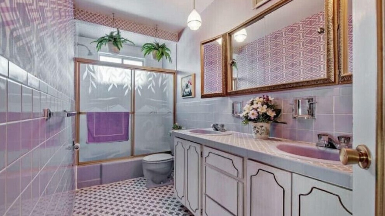 Photo of Bathroom in Laval