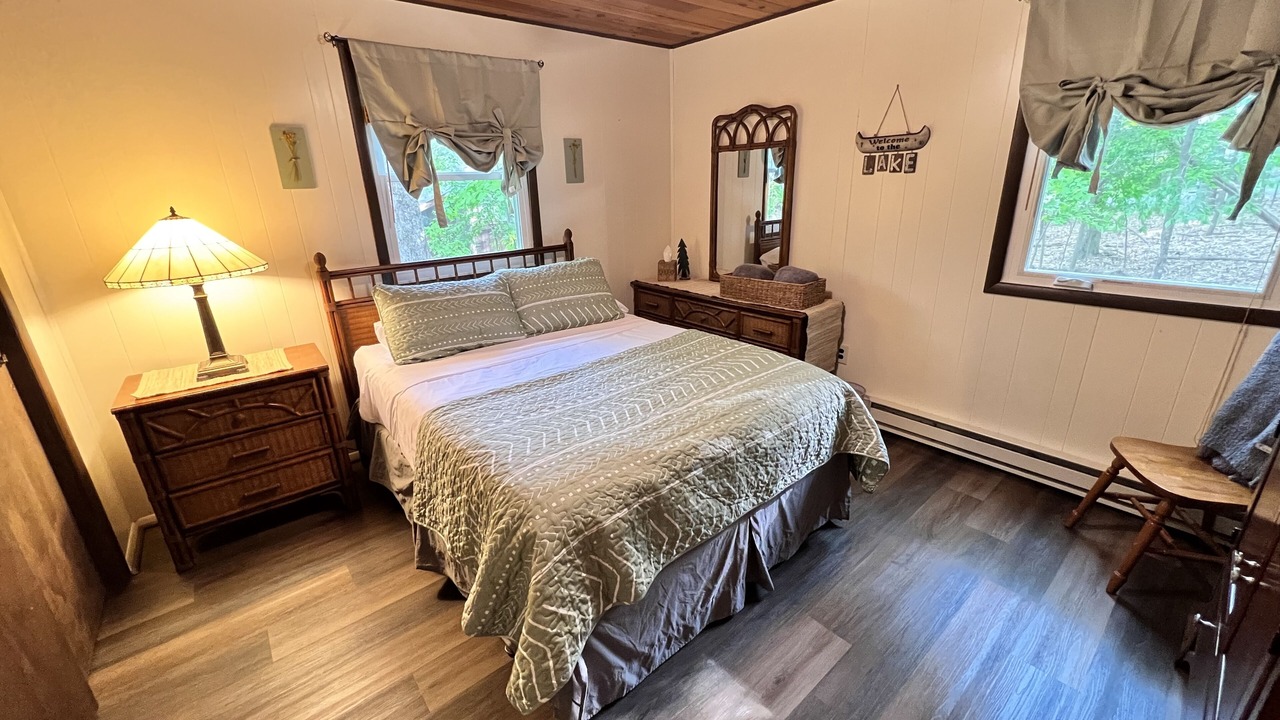 Photo of Bedroom in Sky Valley