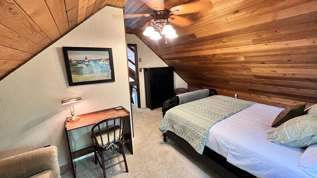 Photo of Bedroom in Sky Valley