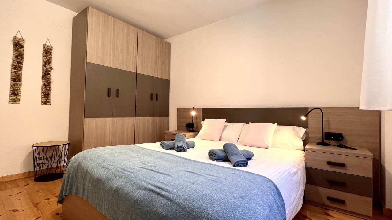Photo of Bedroom in Llavorsi