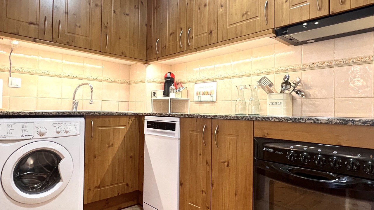 Photo of Kitchen in Llavorsi