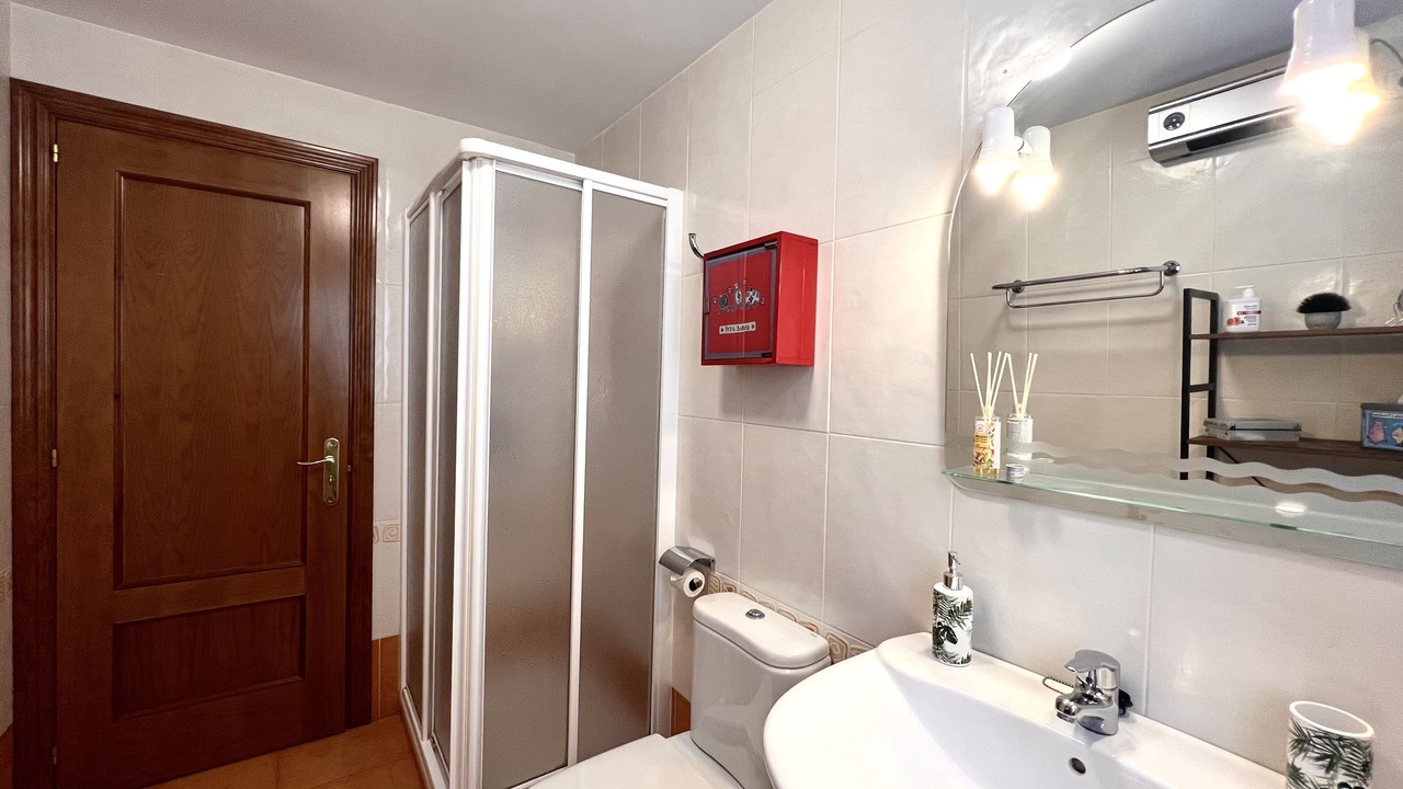 Photo of Bathroom in Llavorsi