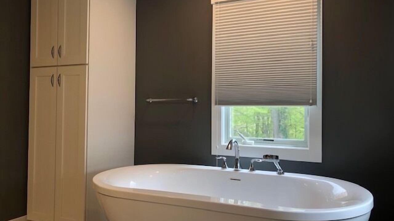 Photo of Bathroom in Hart