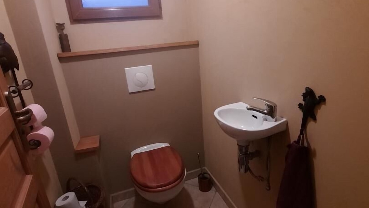 Photo of Bathroom in Rocroi