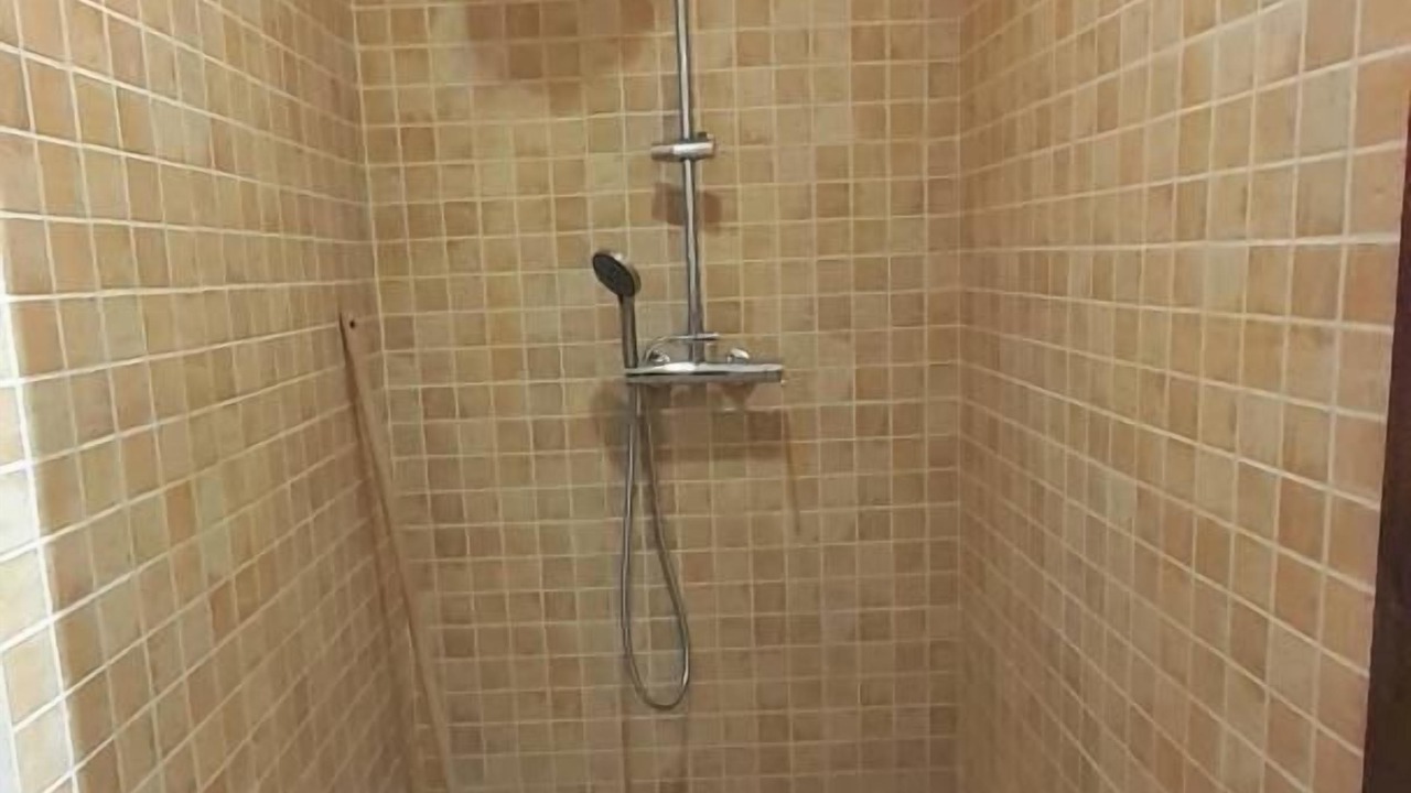 Photo of Bathroom in Rocroi