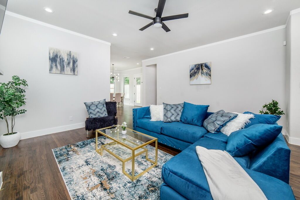 Photo of Livingroom in West Dallas