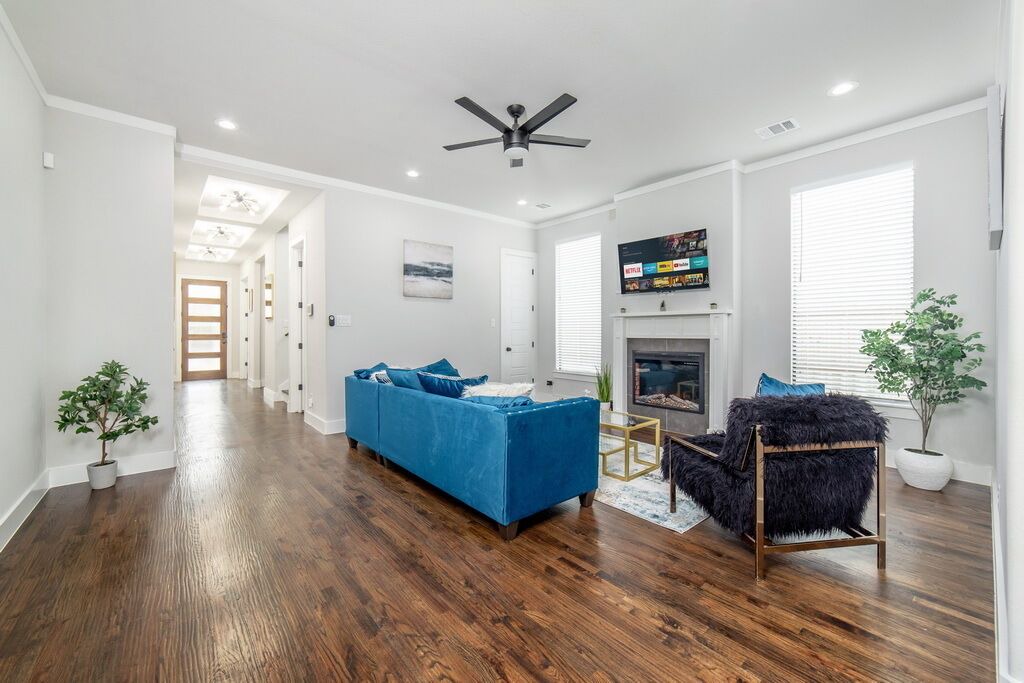 Photo of Livingroom in West Dallas