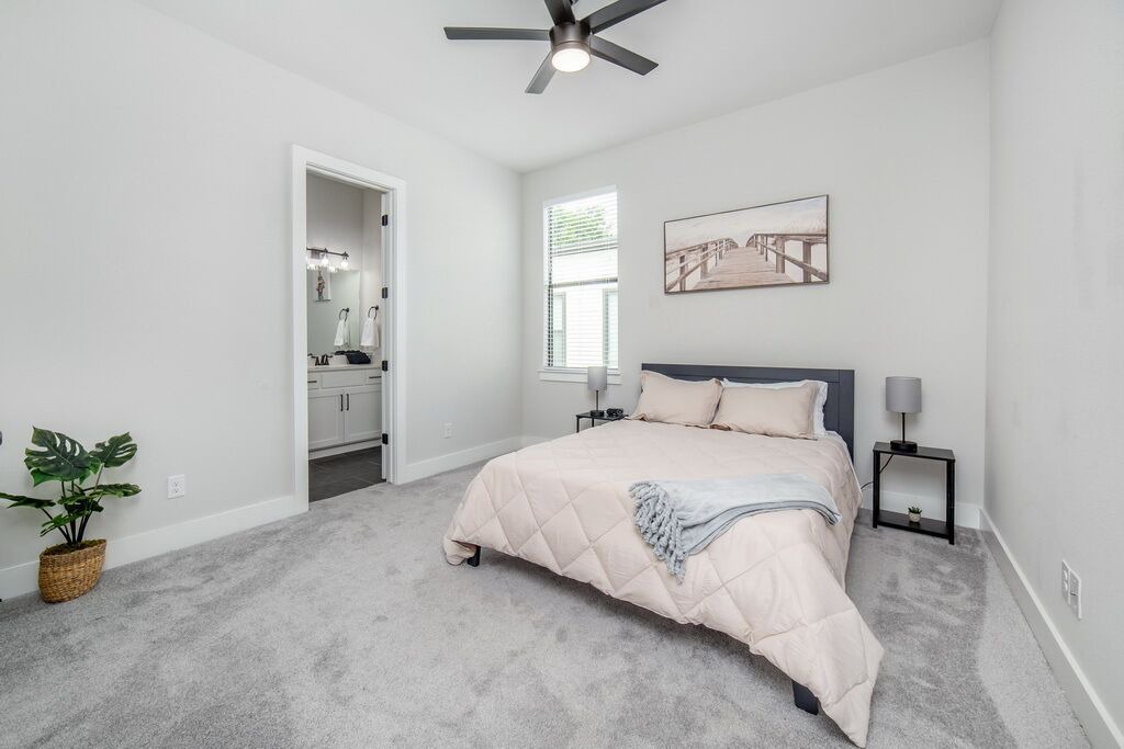 Photo of Bedroom in West Dallas