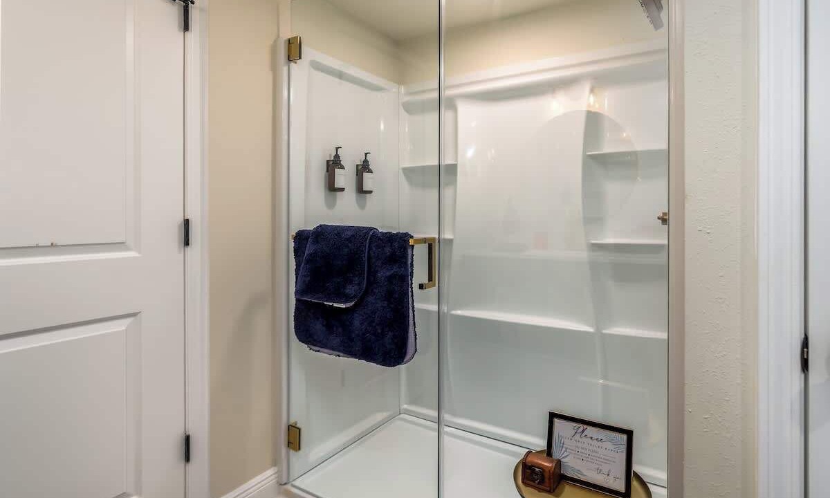 Photo of Bathroom in Daphne
