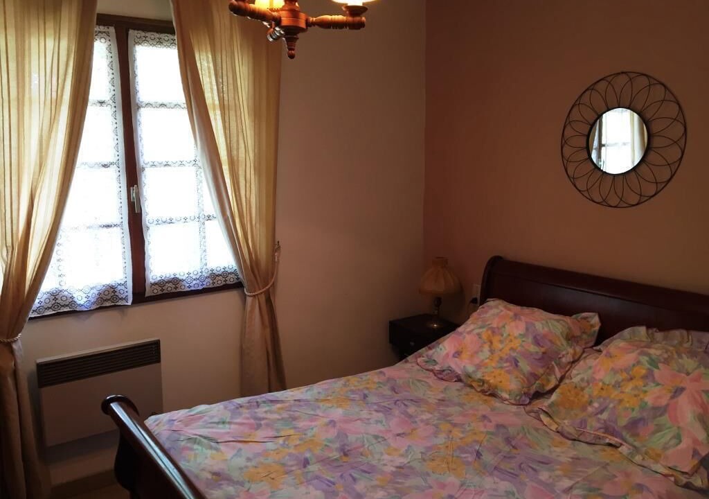 Photo of Bedroom in Sene