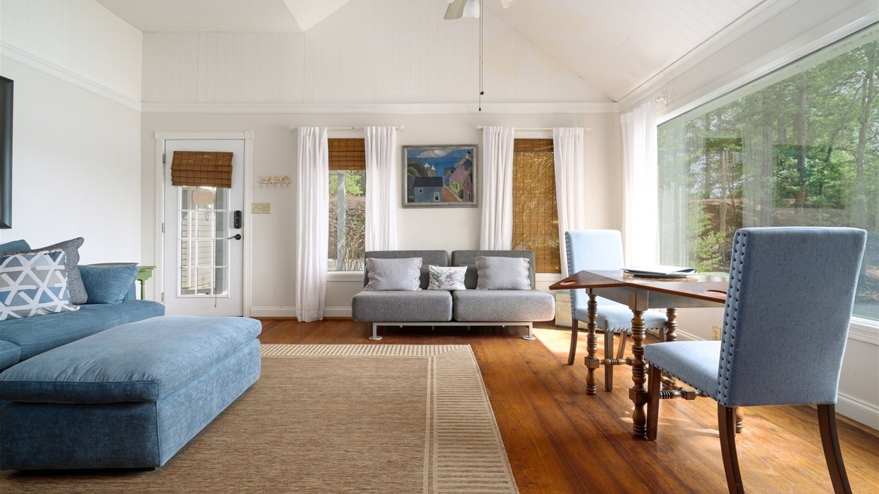 Photo of Livingroom in Pleasure Point