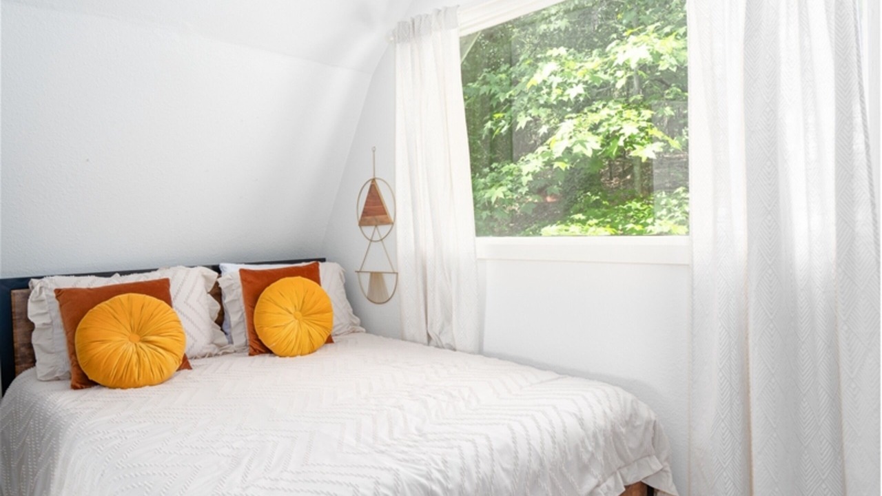 Photo of Bedroom in Pleasure Point