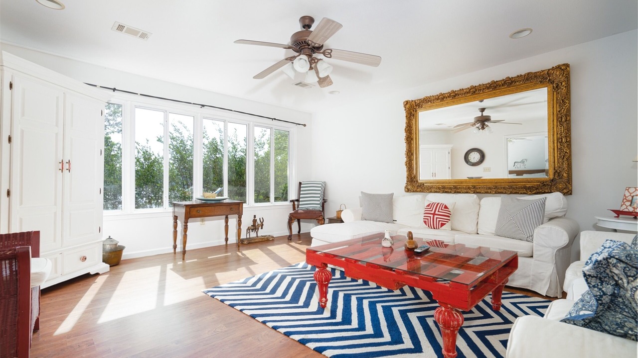 Photo of Livingroom in Pleasure Point