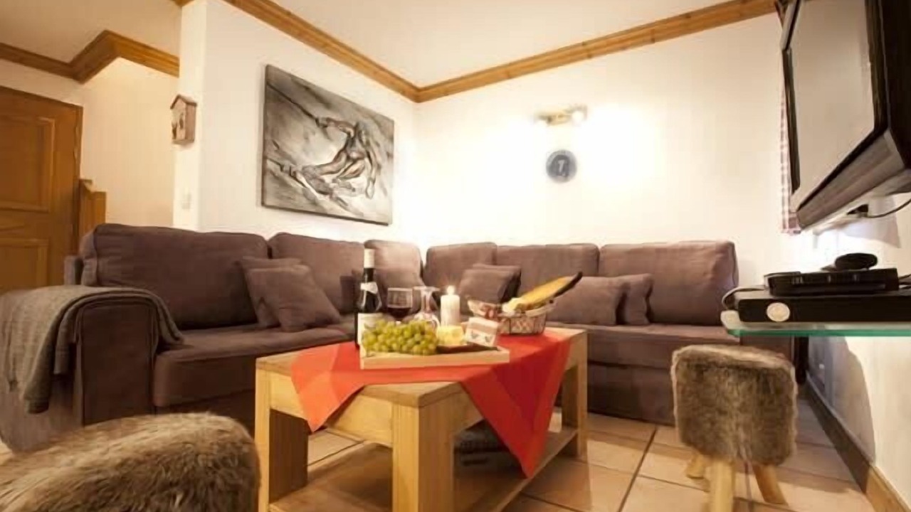 Photo of Others in Montalbert