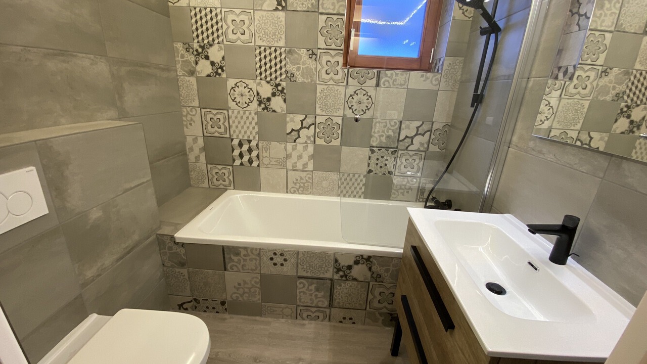 Photo of Bathroom in Montalbert