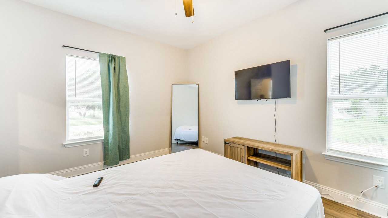 Photo of Bedroom in Whitney