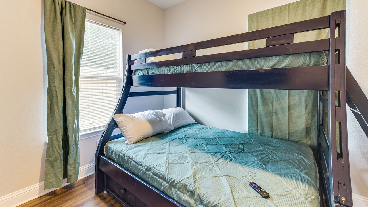 Photo of Bedroom in Whitney