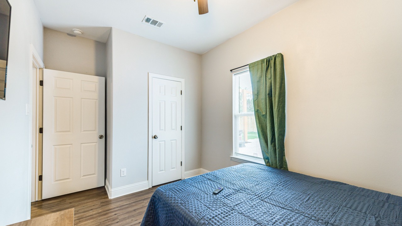 Photo of Bedroom in Whitney
