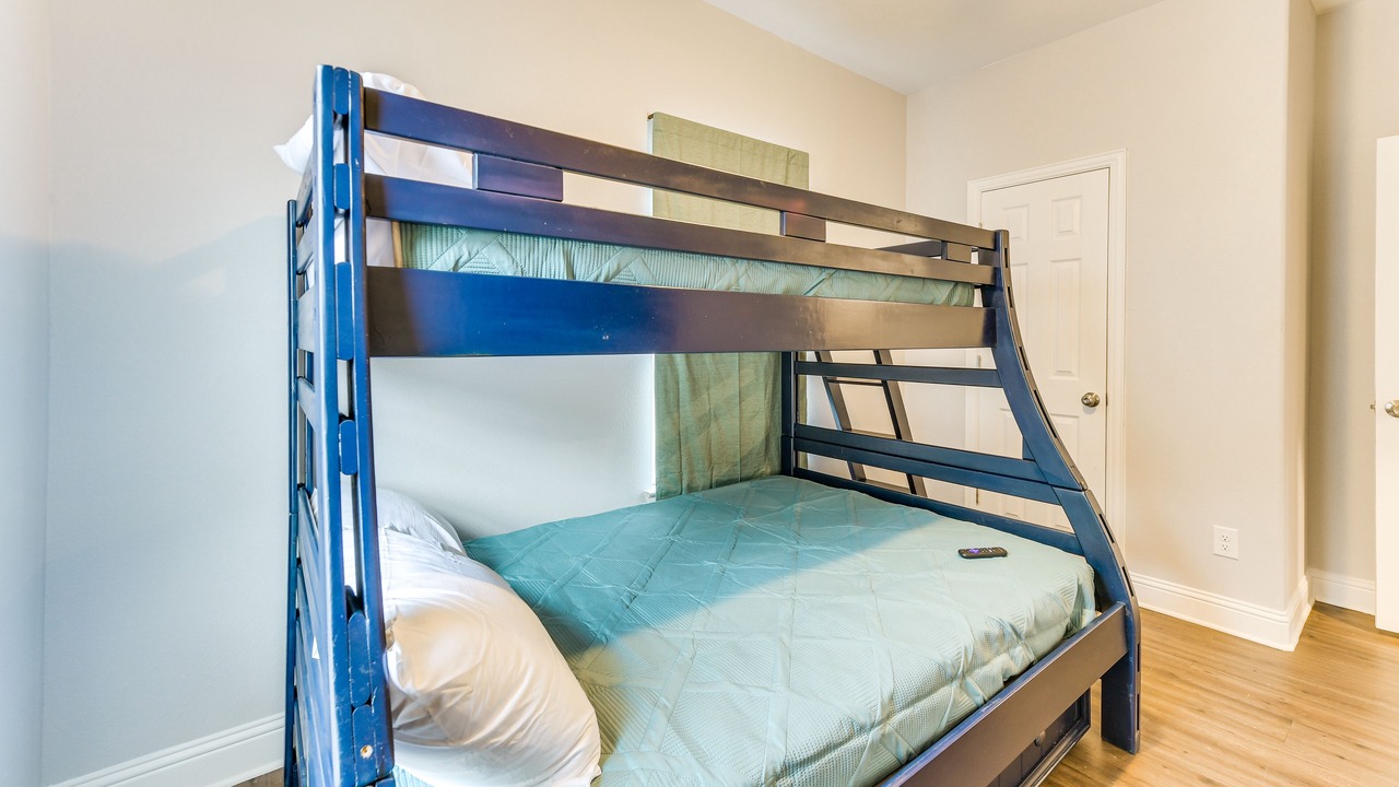 Photo of Bedroom in Whitney