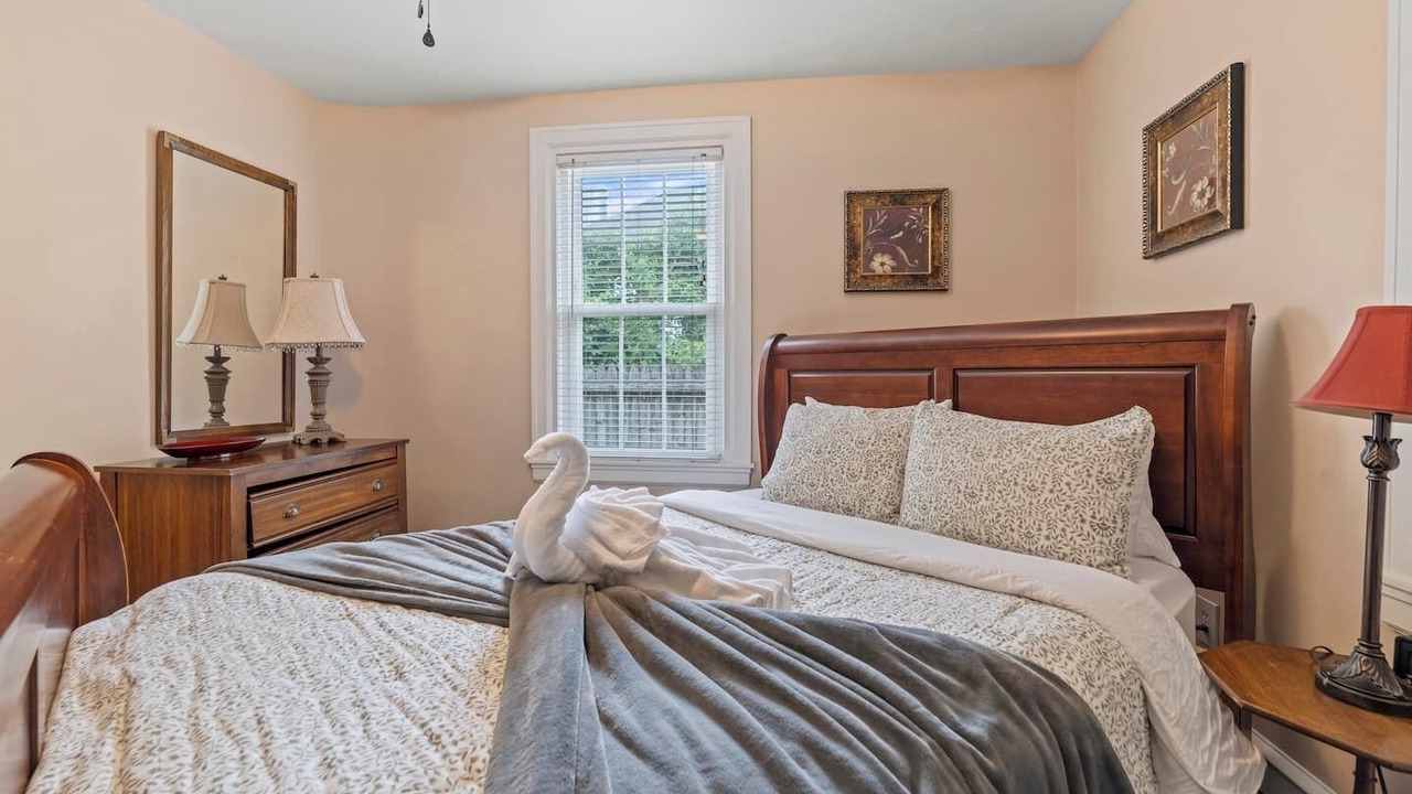 Photo of Bedroom in Wayne