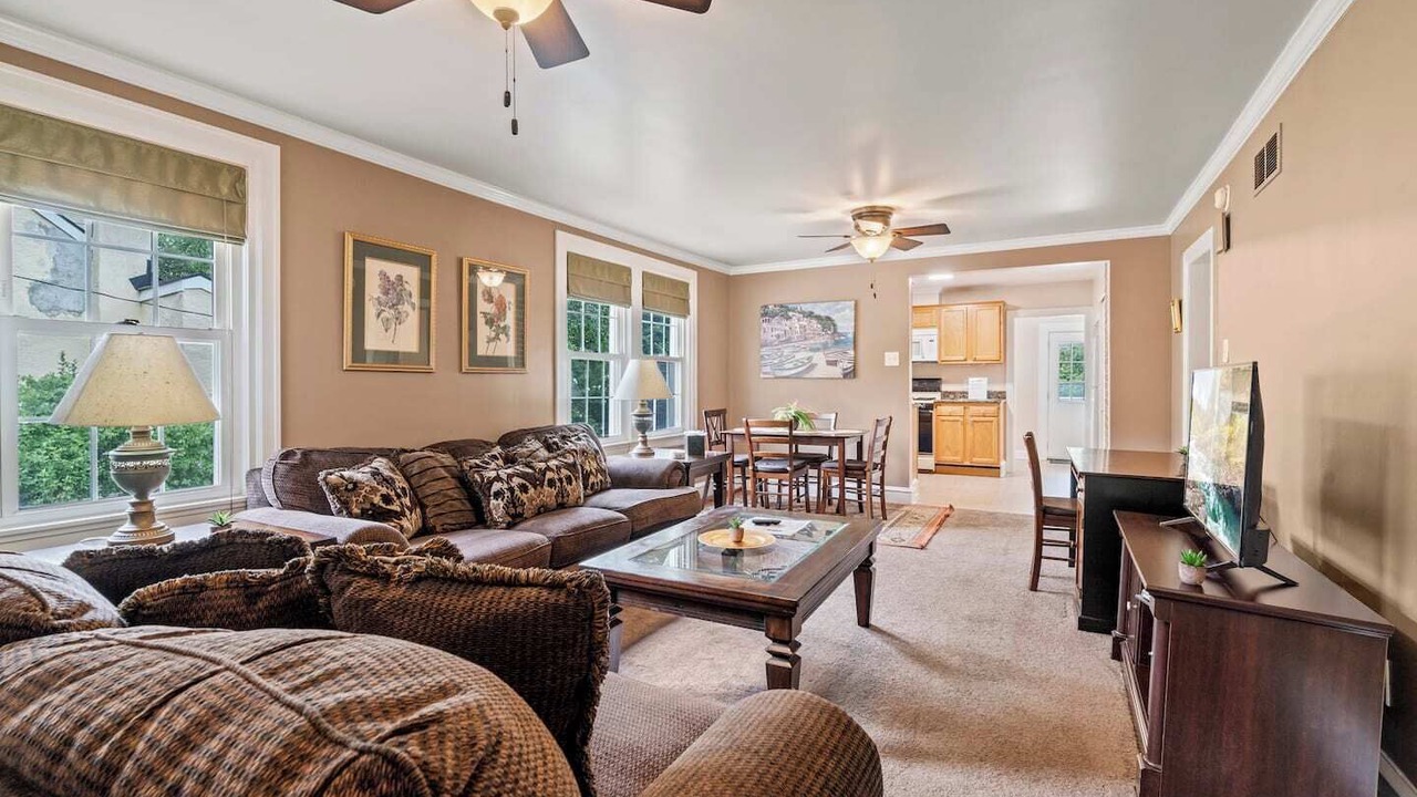 Photo of Livingroom in Wayne