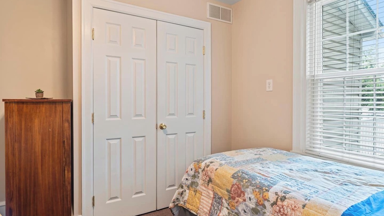 Photo of Bedroom in Wayne