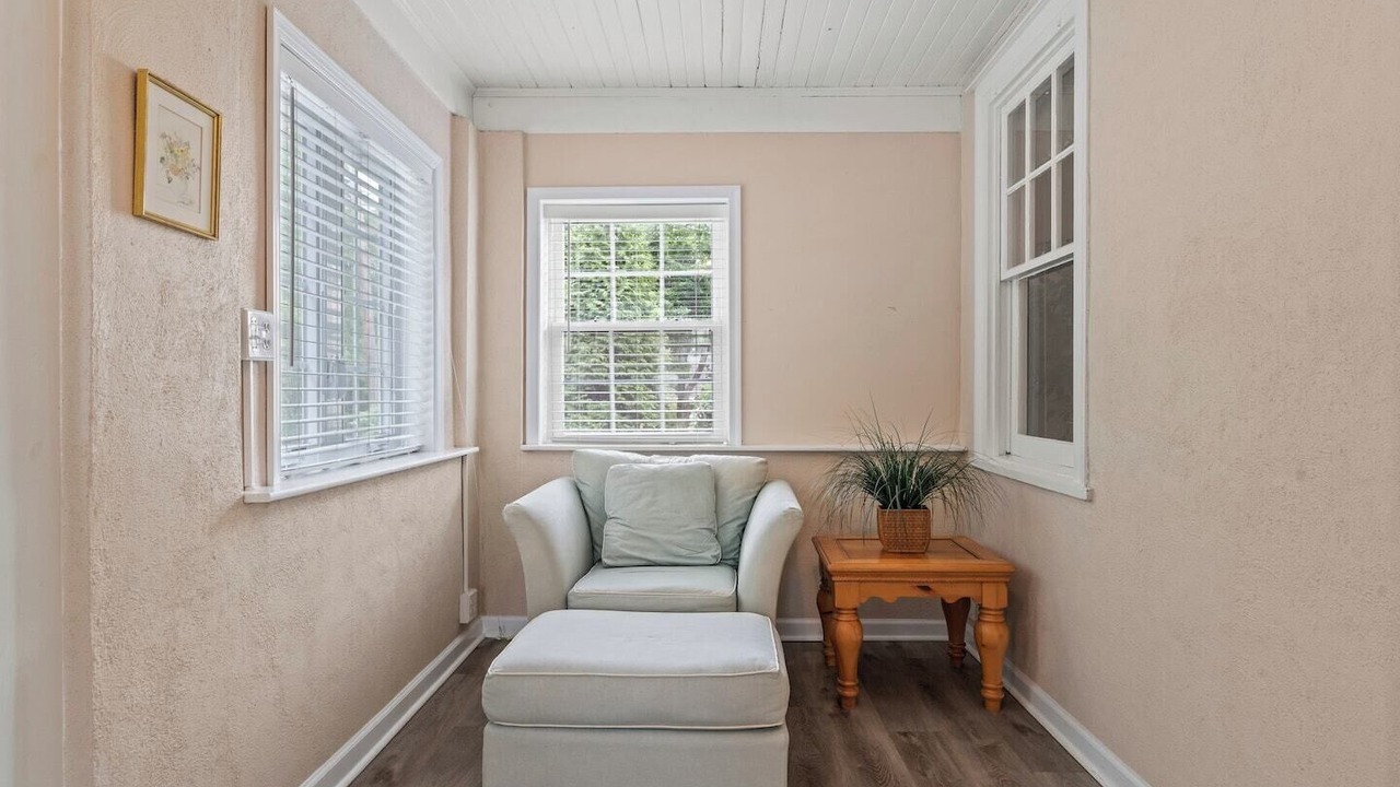 Photo of Livingroom in Wayne