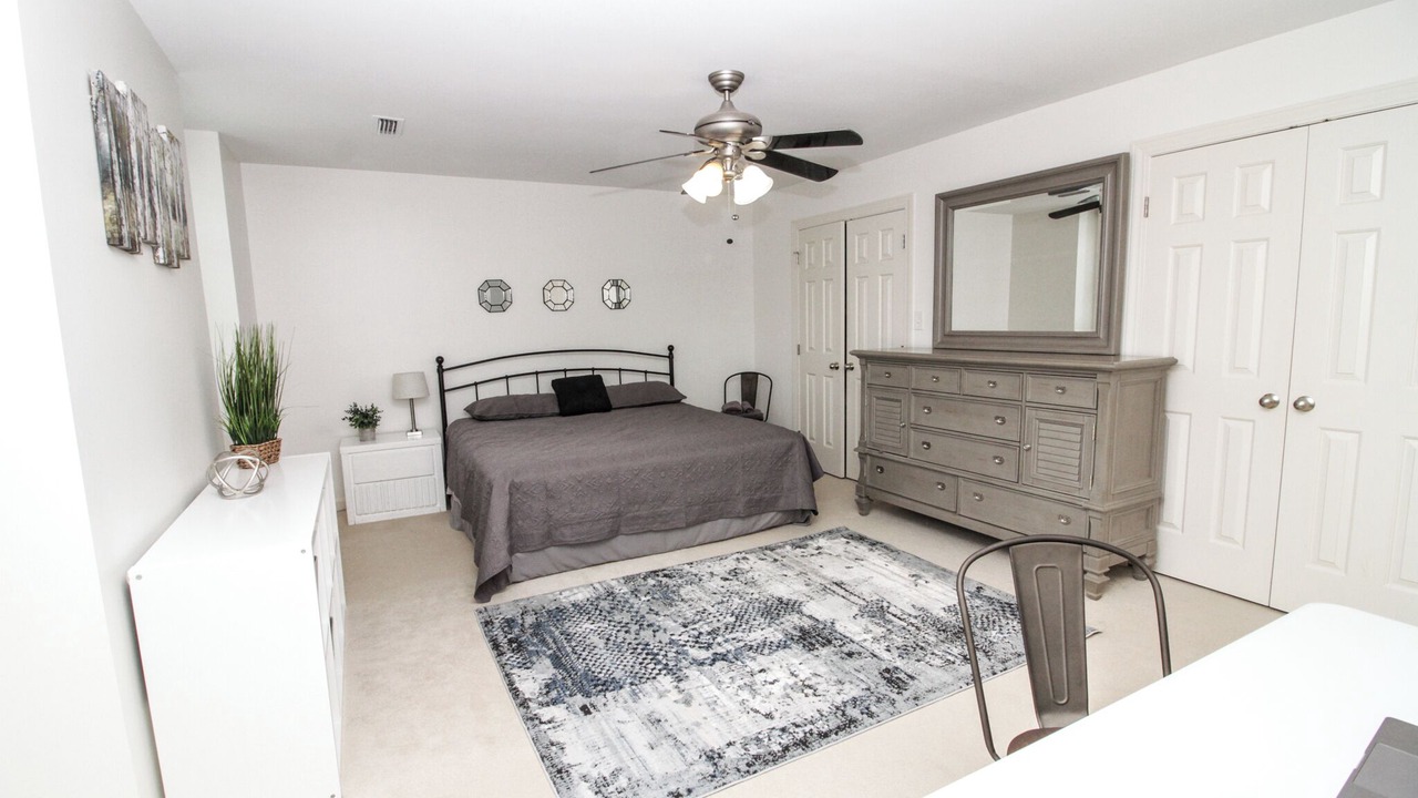 Photo of Bedroom in Jamestown