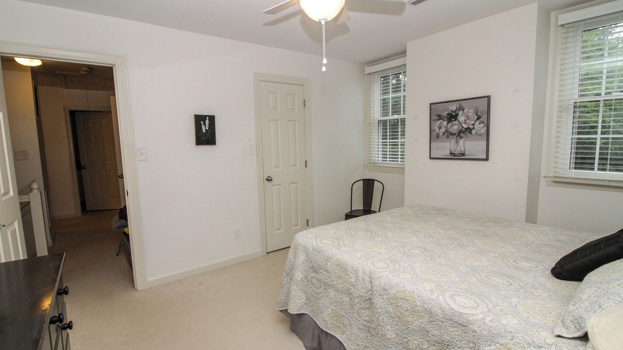 Photo of Bedroom in Jamestown
