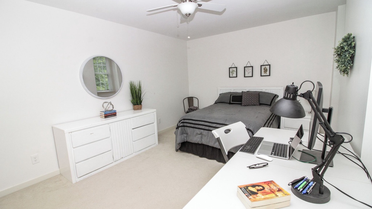 Photo of Bedroom in Jamestown