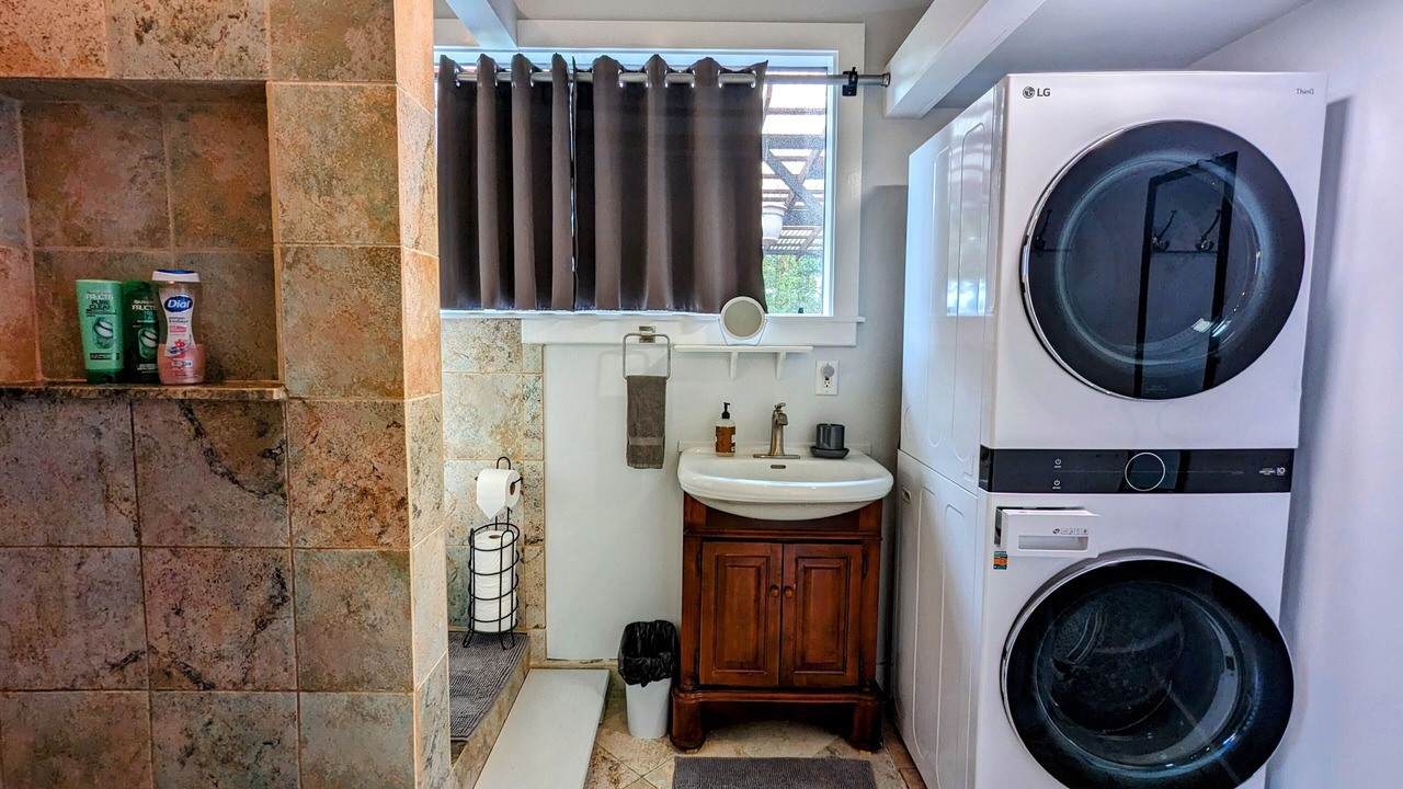 Photo of Bathroom in Captain Cook