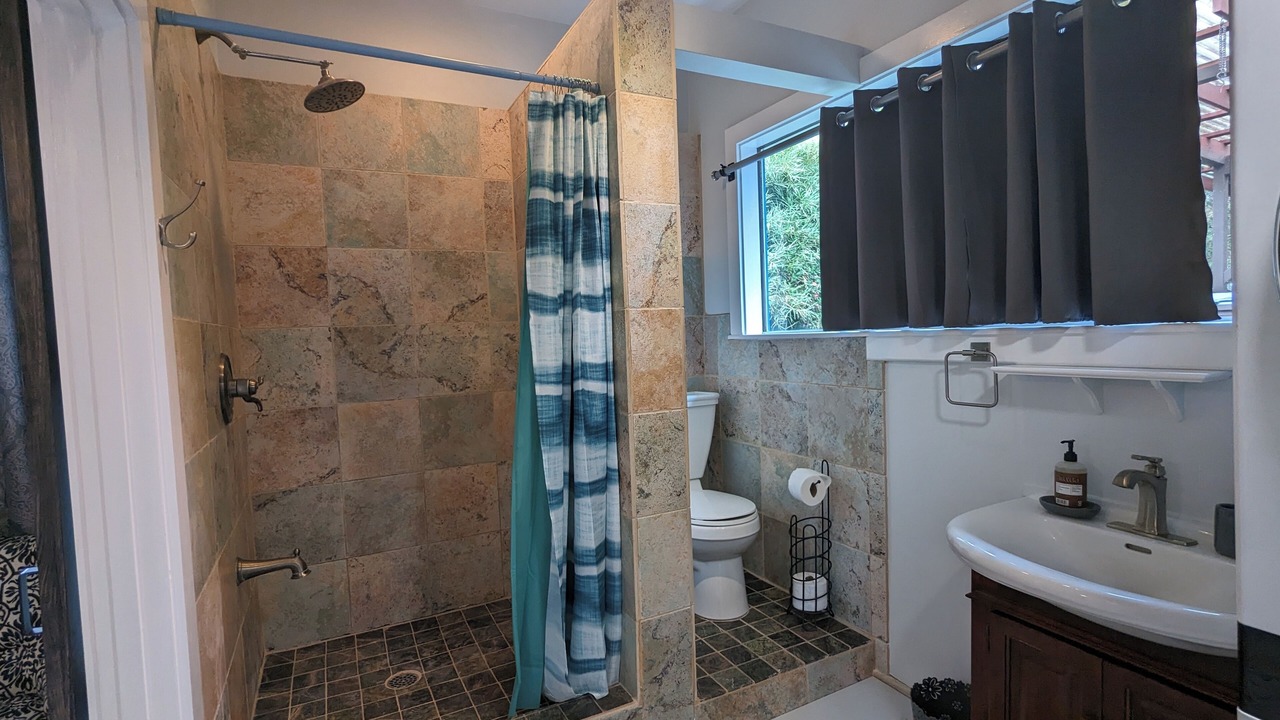 Photo of Bathroom in Captain Cook